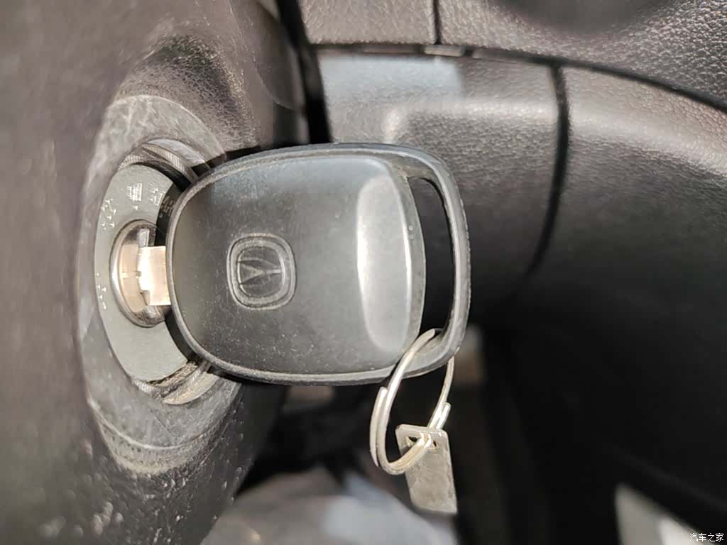 Changan CS35, 2016 17