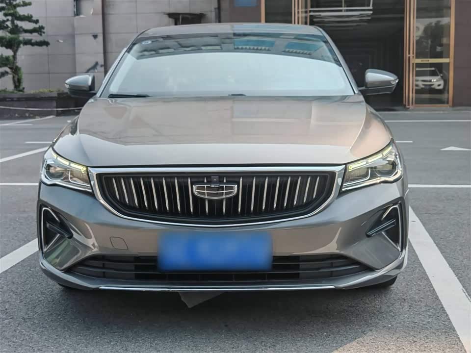 Geely Emgrand Geely Emgrand