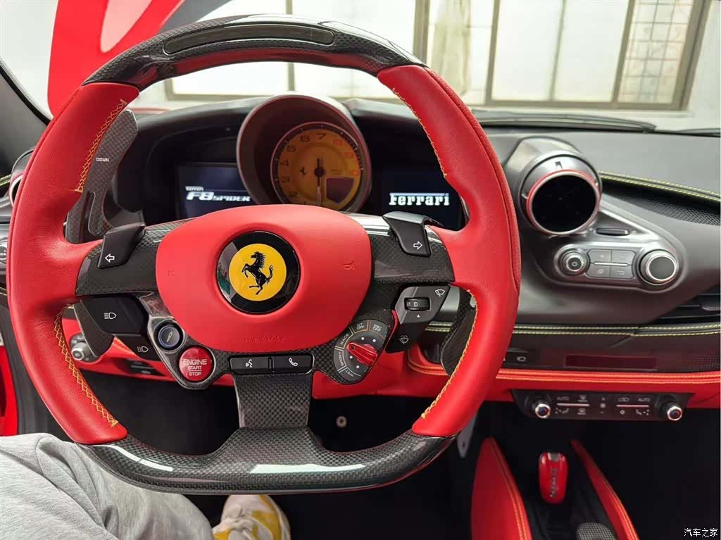 Ferrari F8, 2021 6