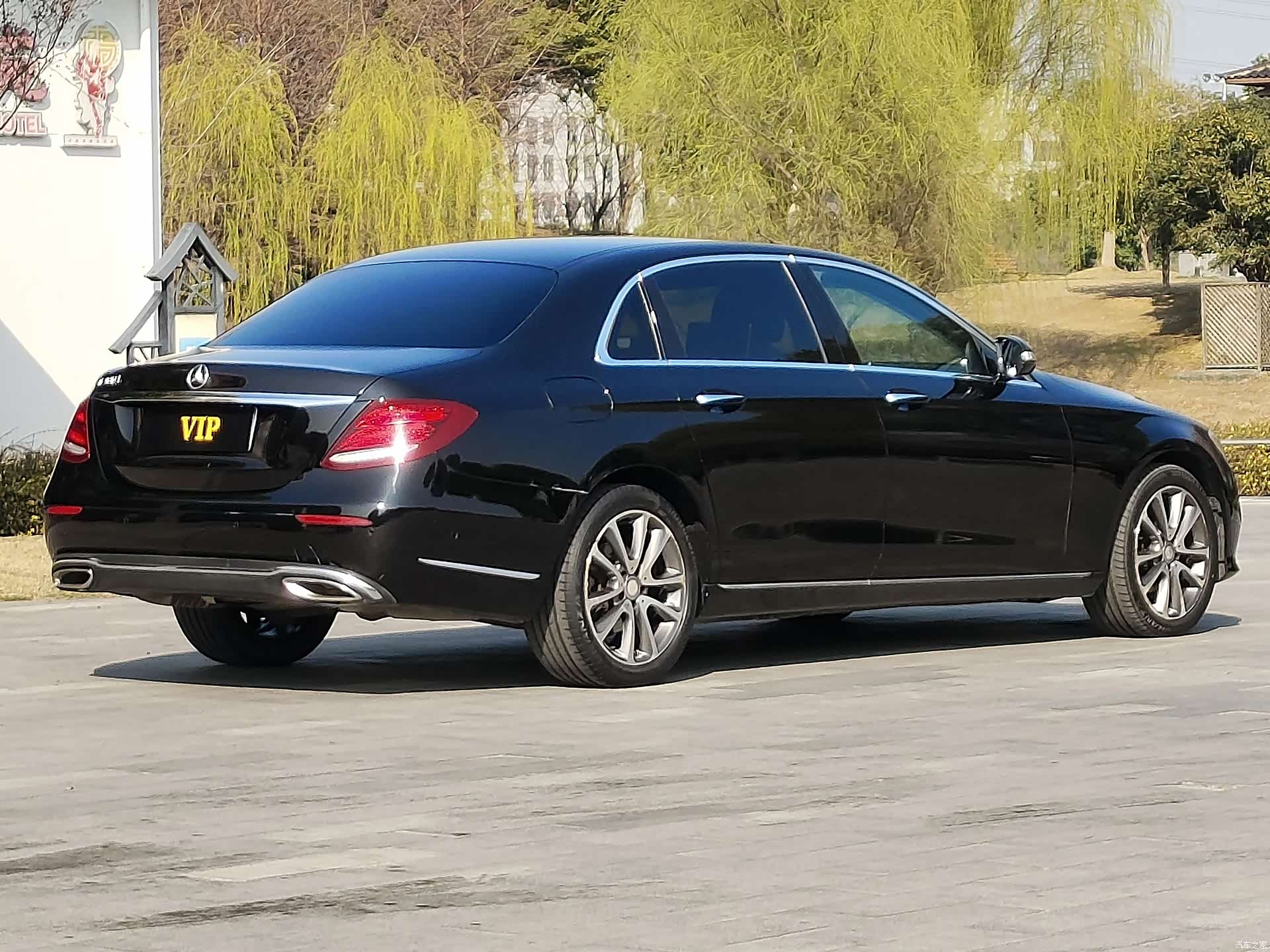 Mercedes-Benz E-Class, 2017 3