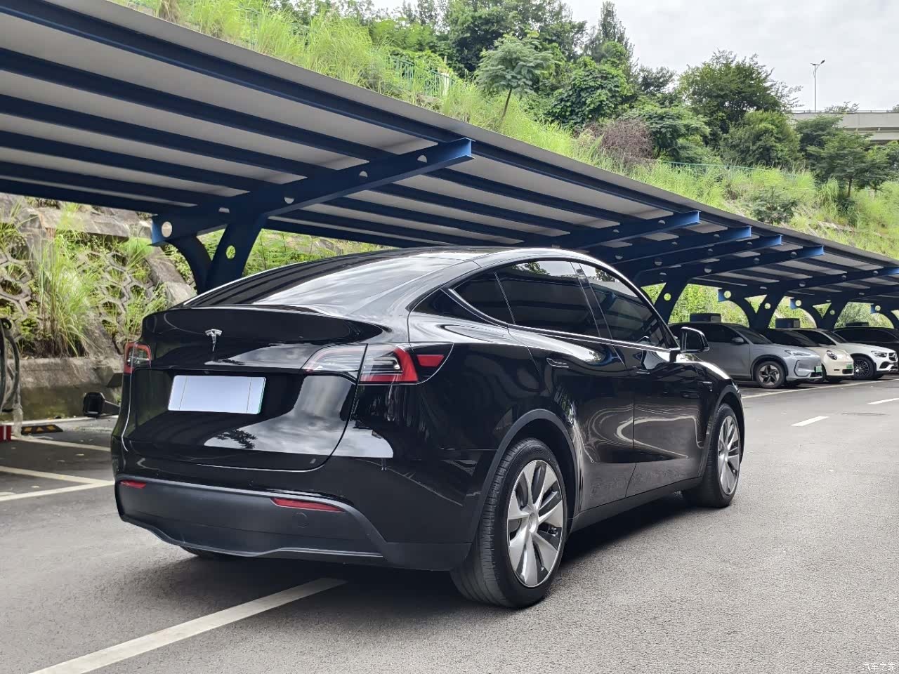 Tesla Model Y, 2022 12