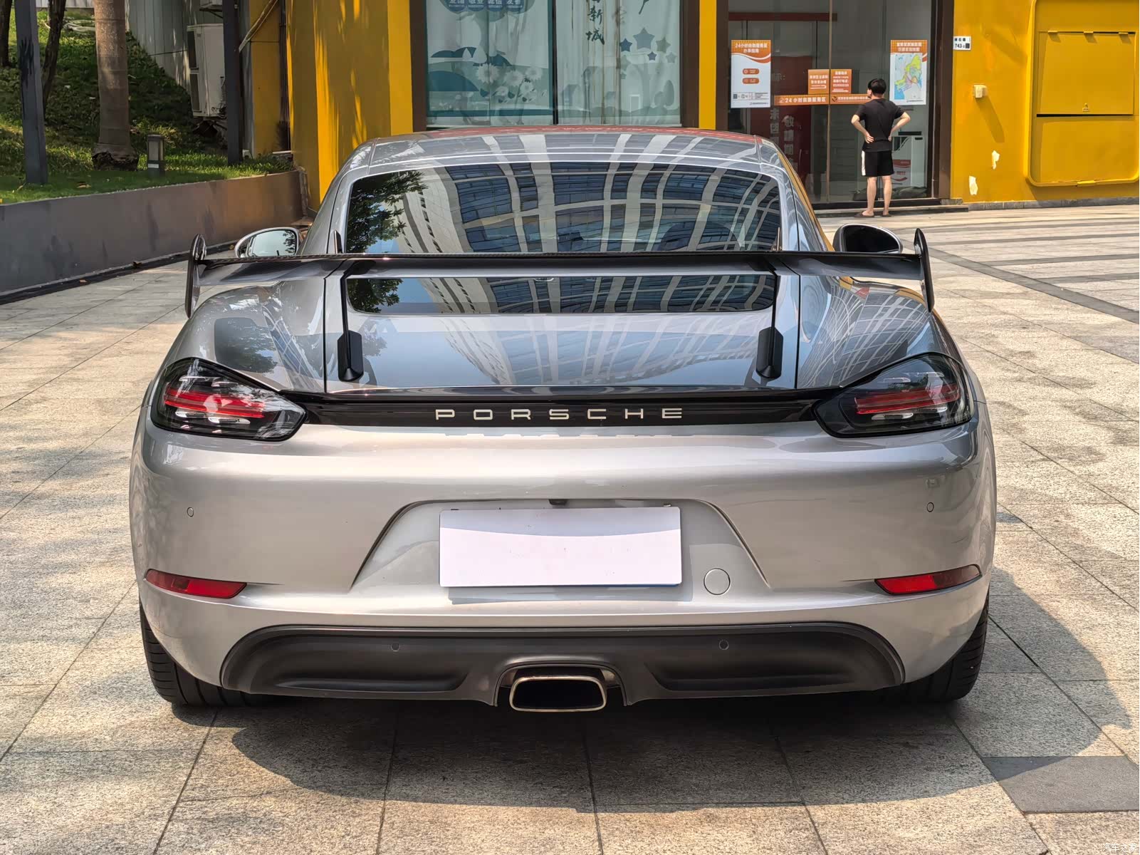 Porsche Cayman, 2017 11
