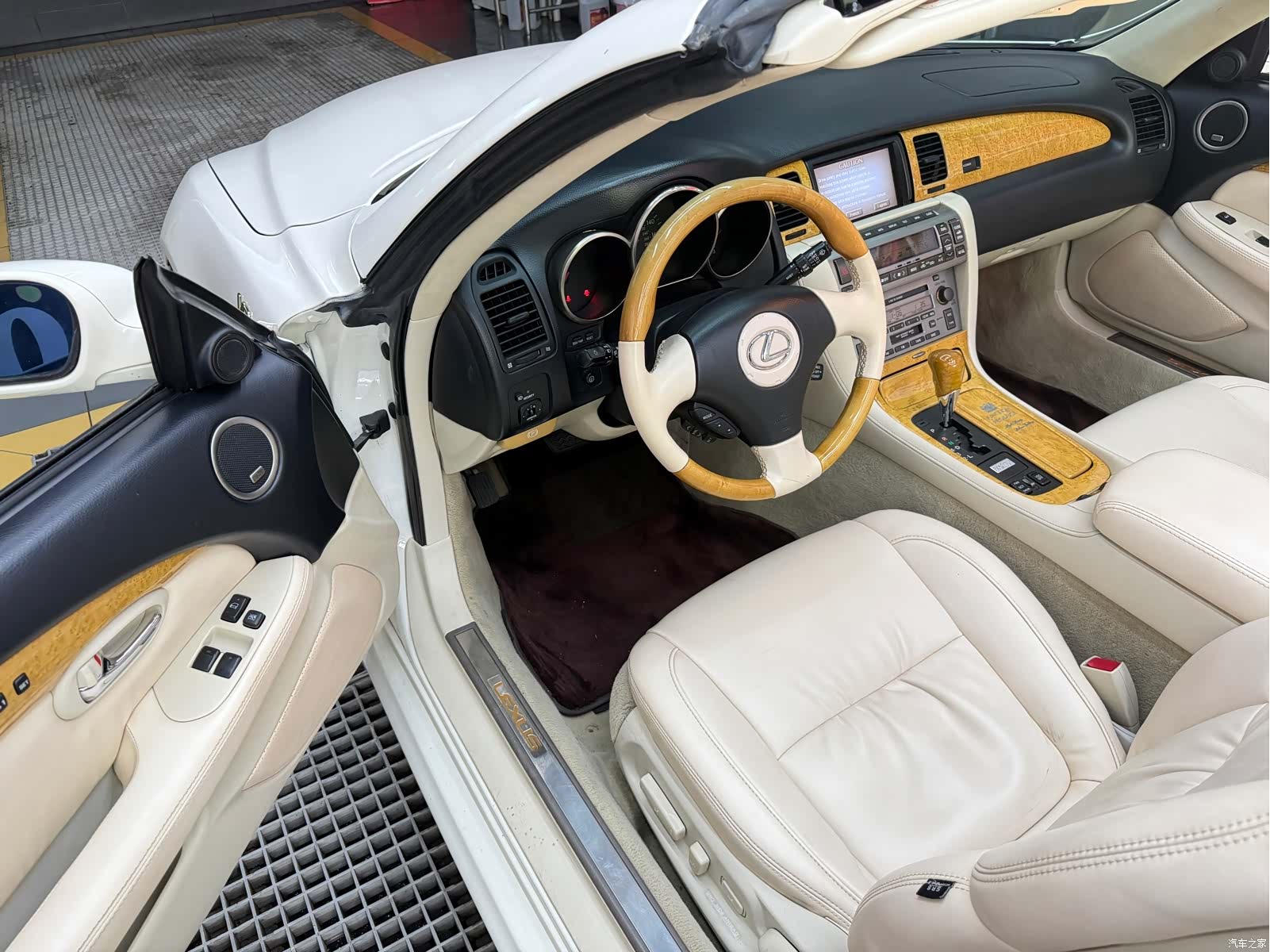 Lexus SC, 2004 7