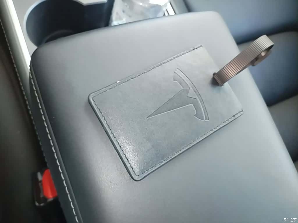 Tesla Model Y, 2022 9