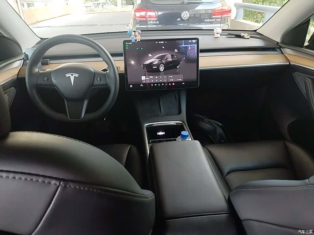 Tesla Model Y, 2022 10