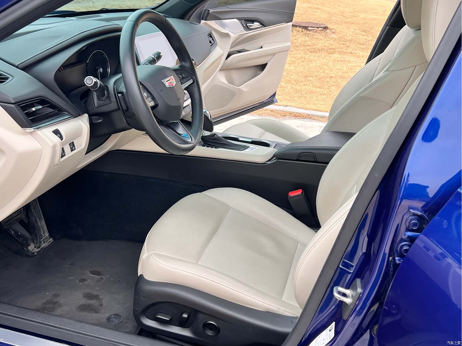 Cadillac CT4, 2023 8