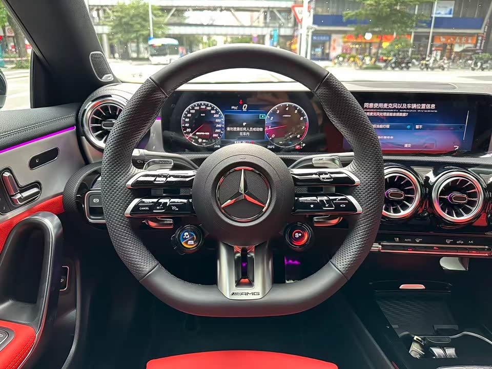 Mercedes-Benz CLA AMG