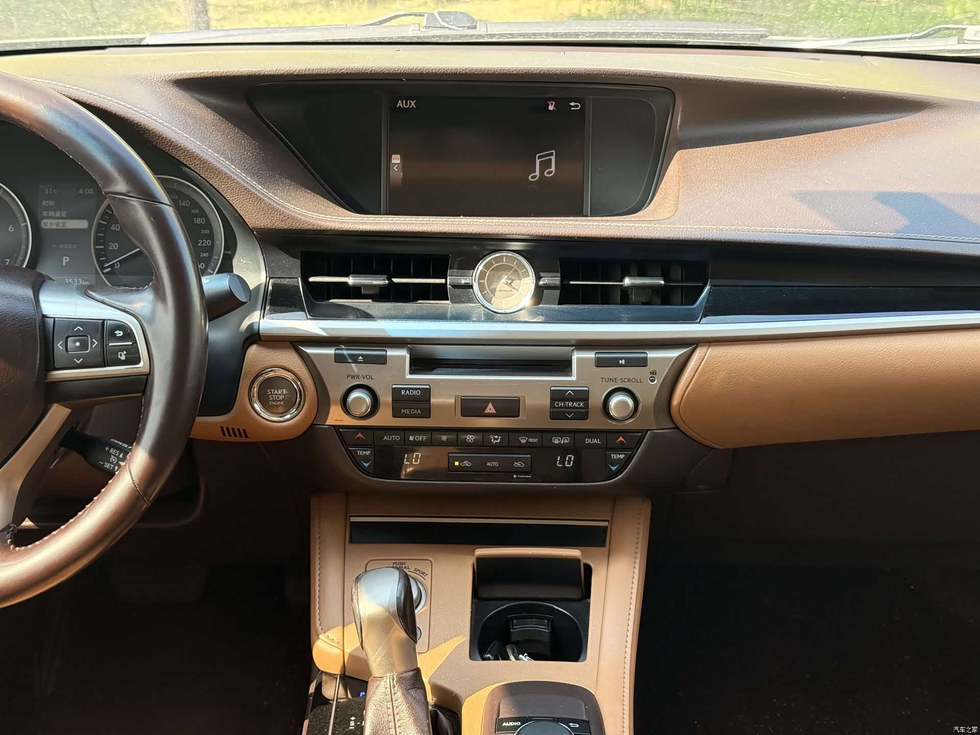 Lexus ES, 2016 14