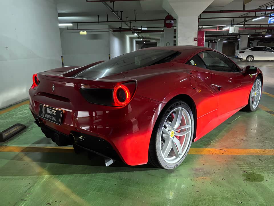 Ferrari 488