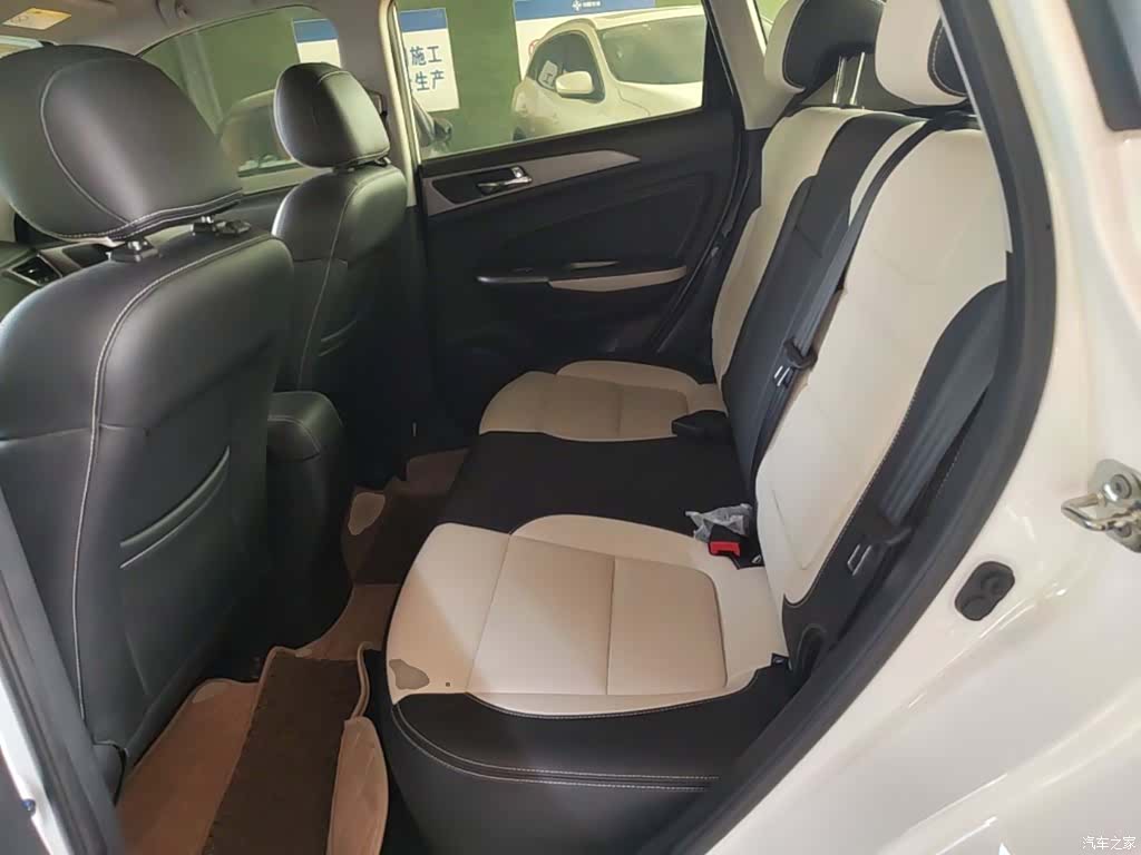 Changan CS35, 2019 17