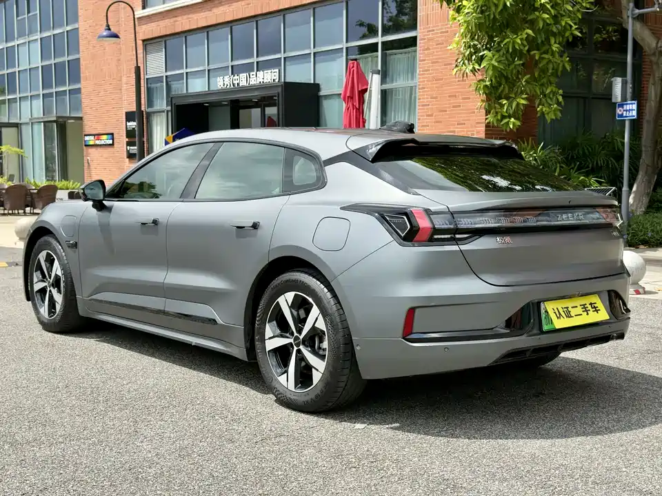 Zeekr 001