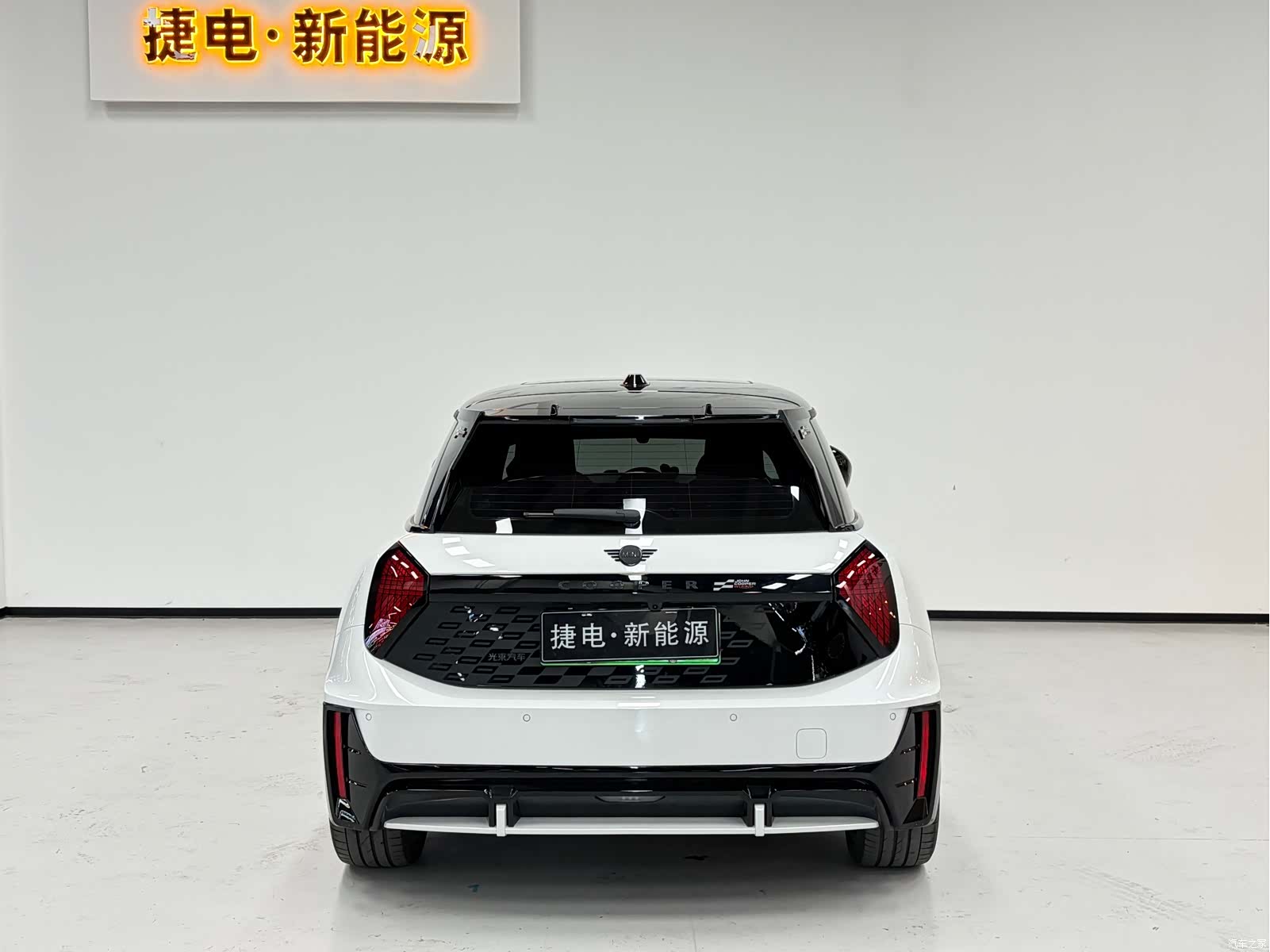 Mini Cooper, 2025 12