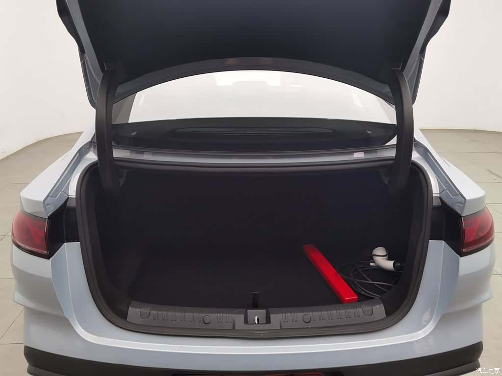 BYD Qin, 2024 16