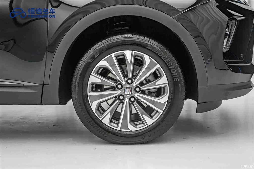 Buick Envision Plus, 2025 11