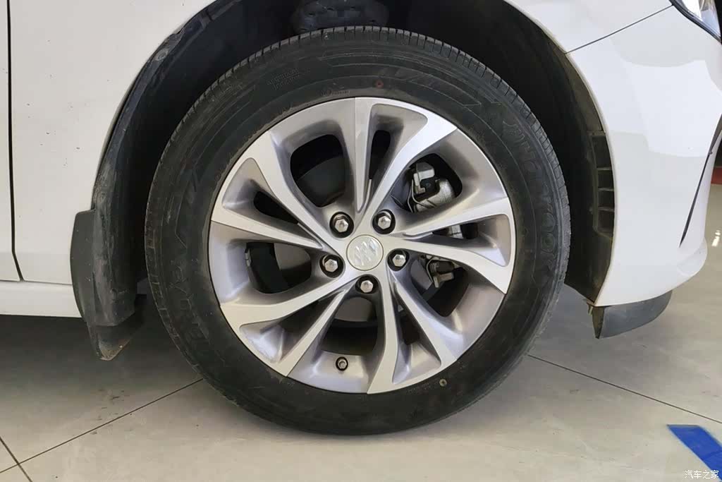 Buick Verano, 2023 6