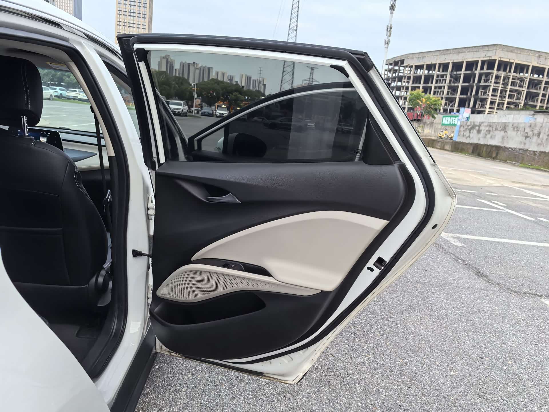 Buick Velite, 2022 18