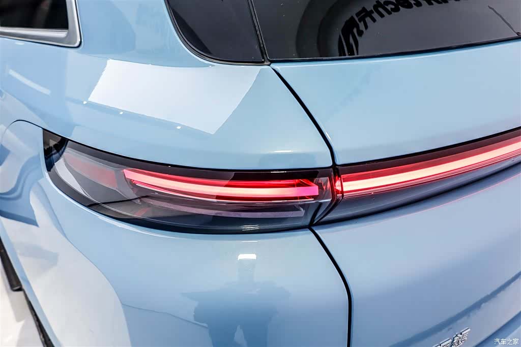 Li Auto L8, 2025 7