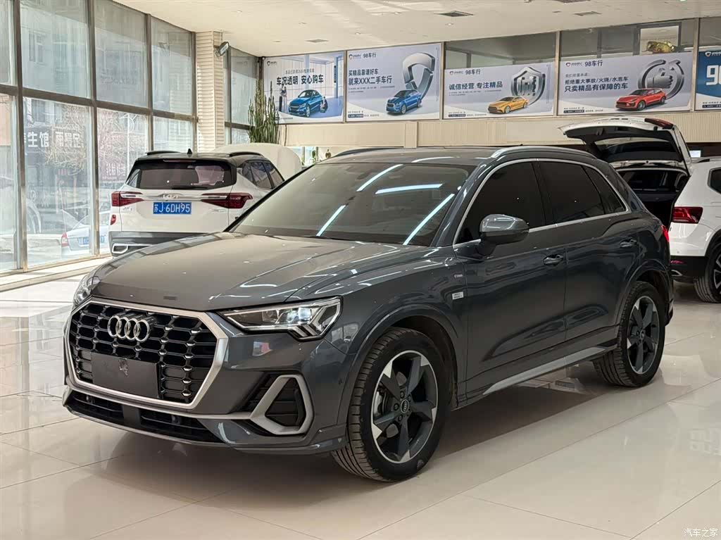 Audi Q3, 2022 1
