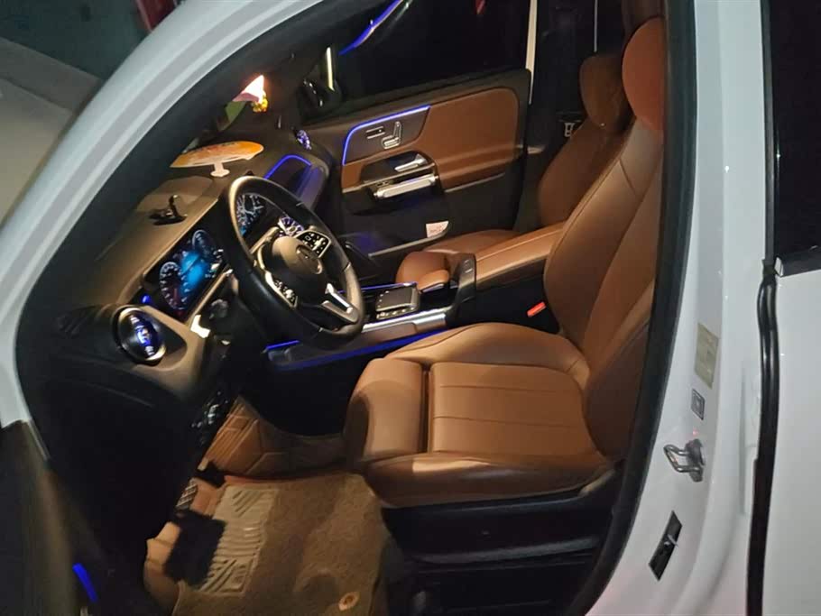 Mercedes-Benz GLB Mercedes-Benz GLB