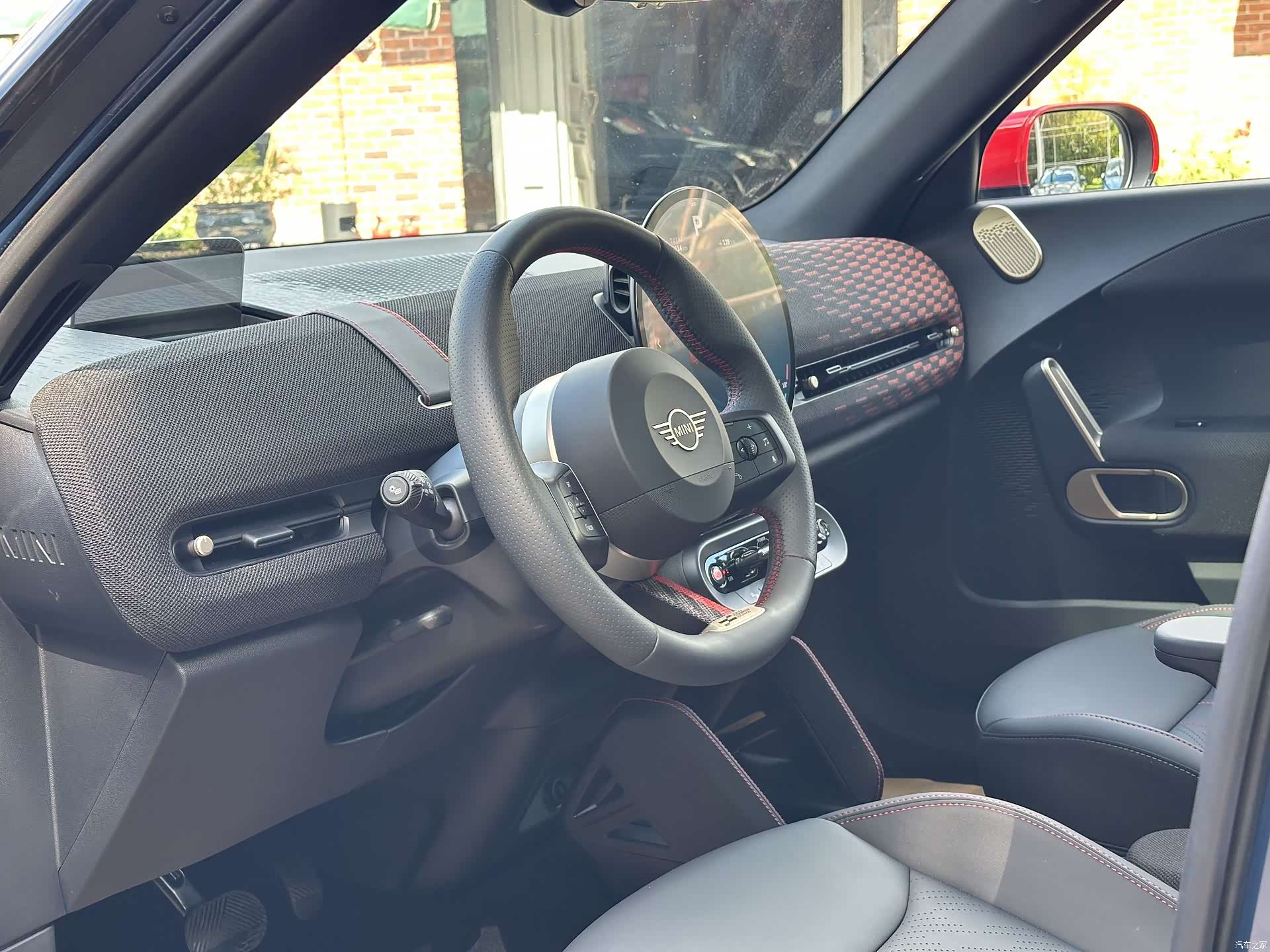 Mini Cooper, 2025 17