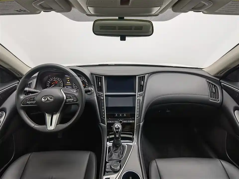 Infiniti Q50L