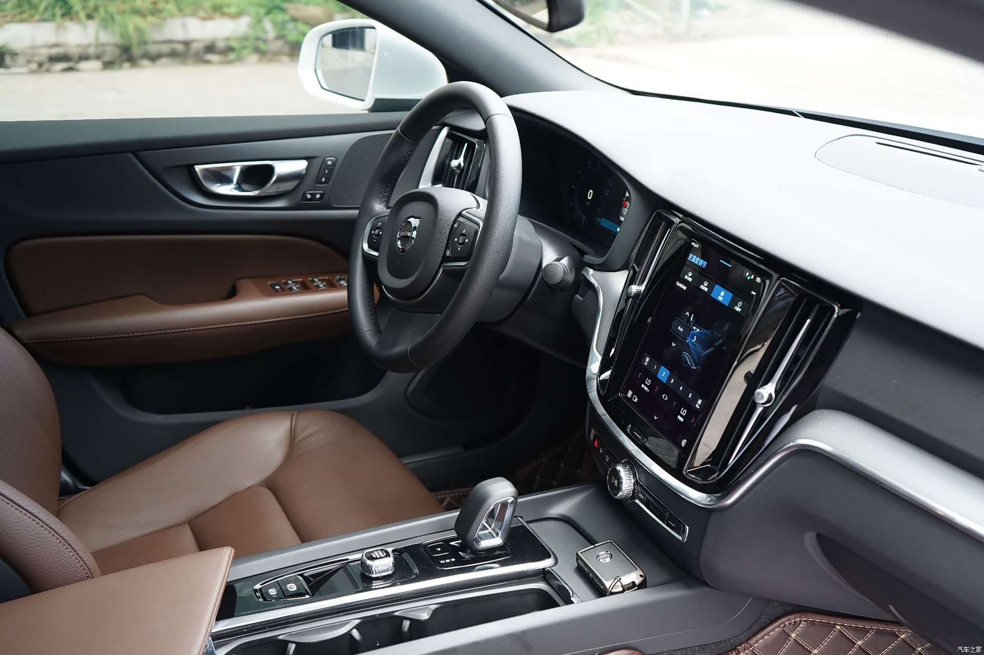 Volvo S60, 2024 11