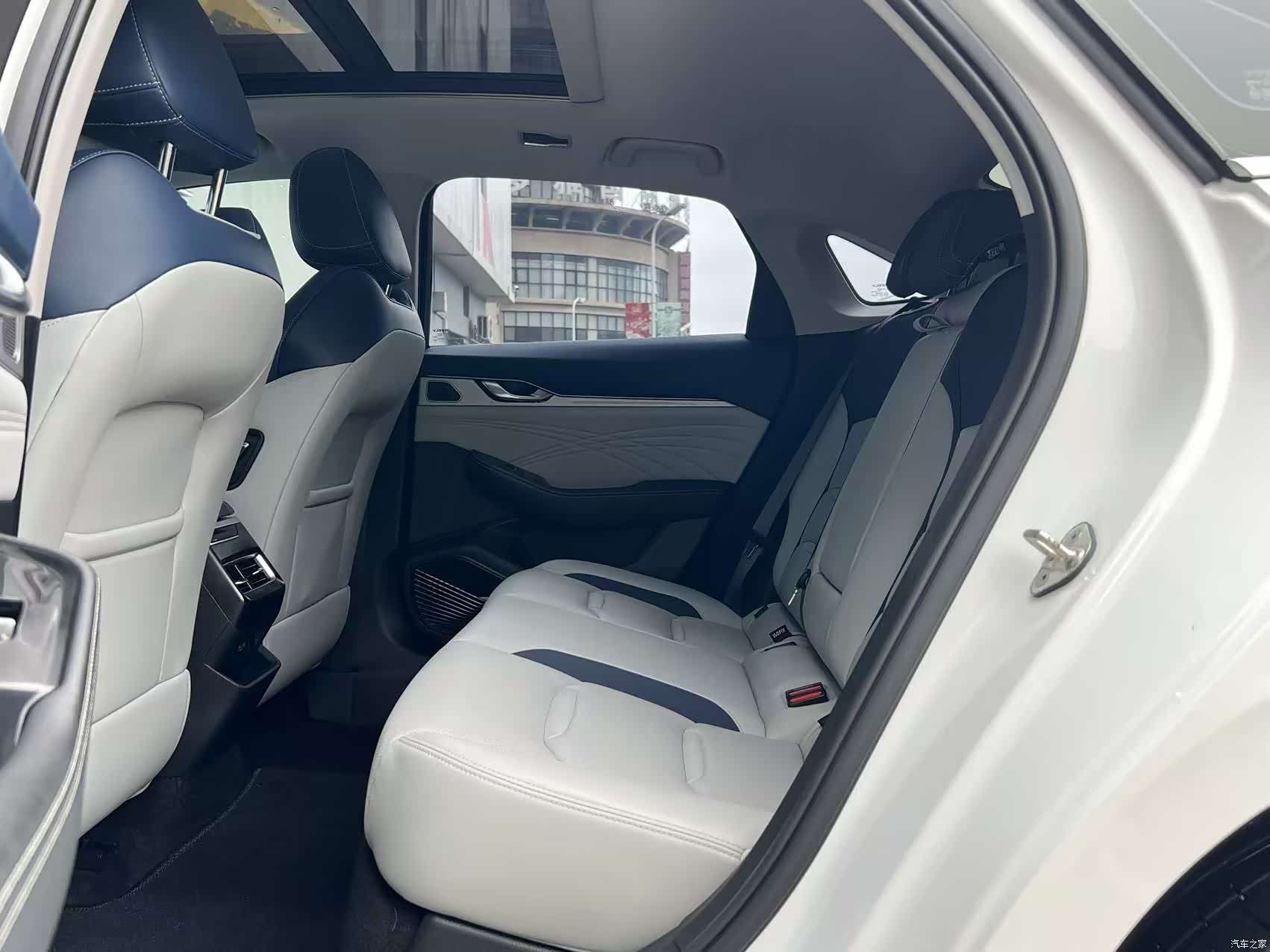 Geely Preface, 2021 14
