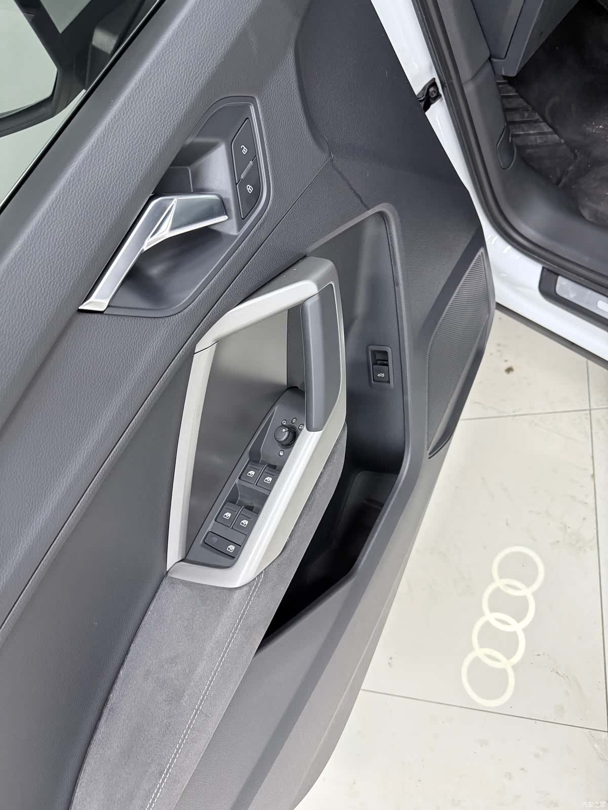 Audi Q3, 2023 19