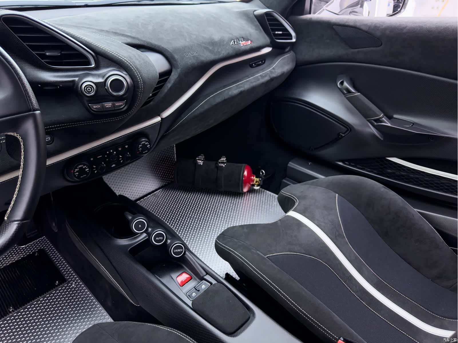 Ferrari 488, 2016 30