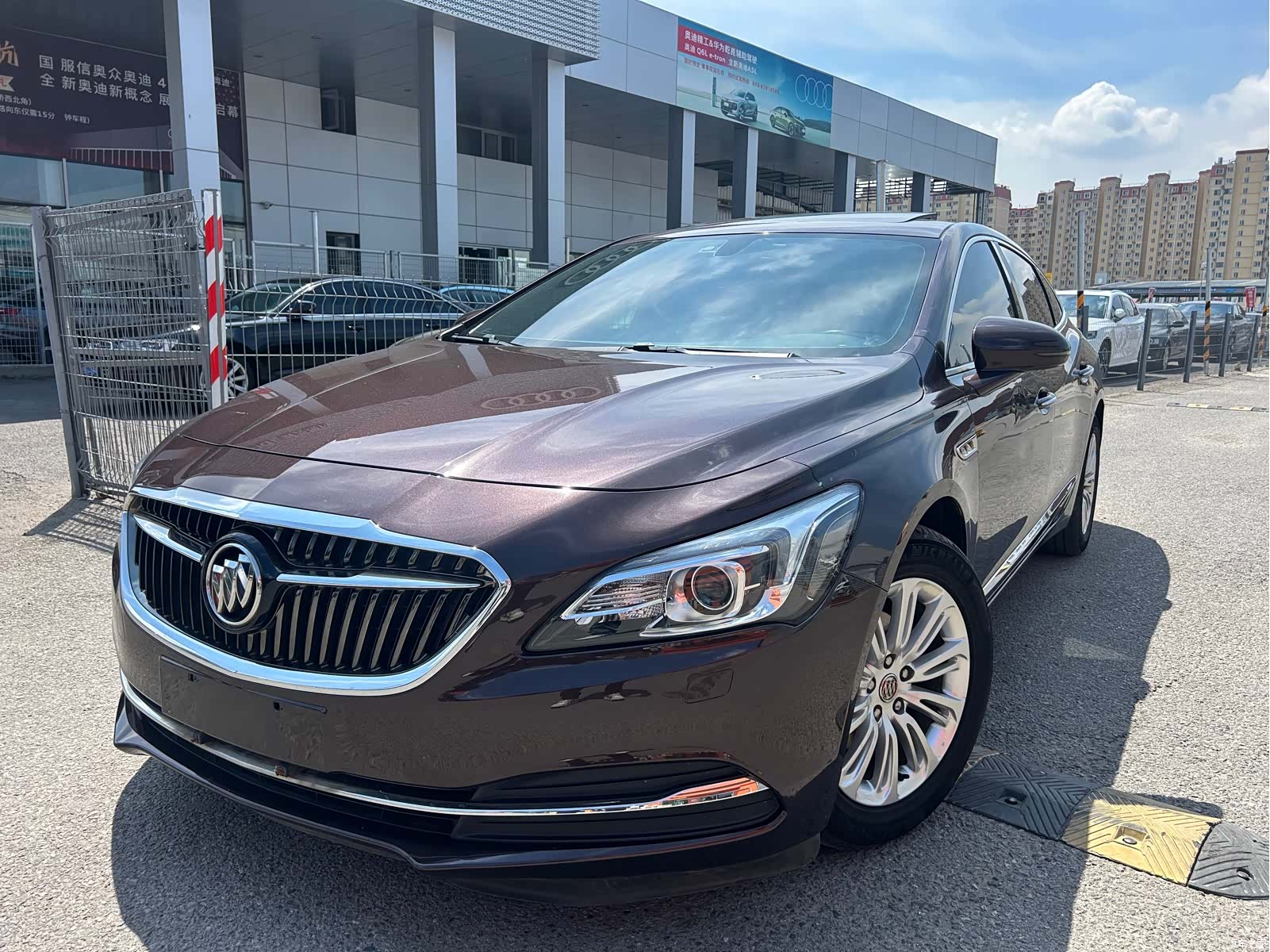 Buick LaCrosse, 2017 1