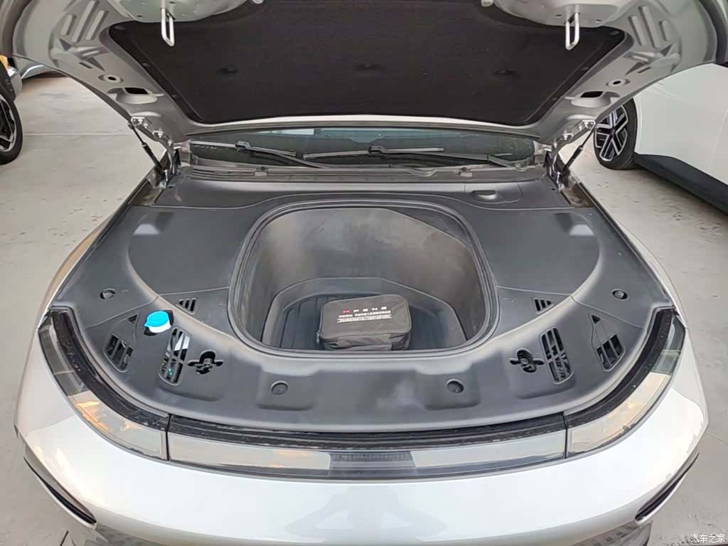Xpeng P7, 2021 20