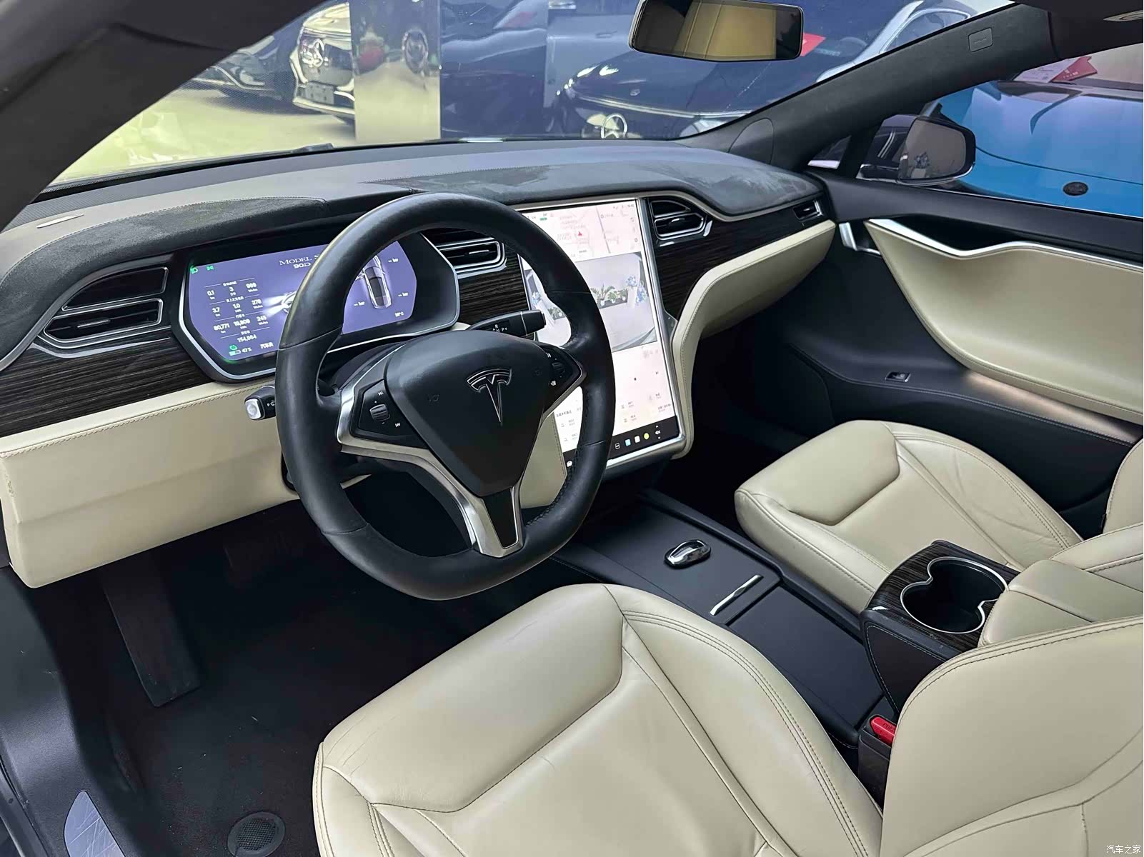 Tesla Model S, 2016 все фото