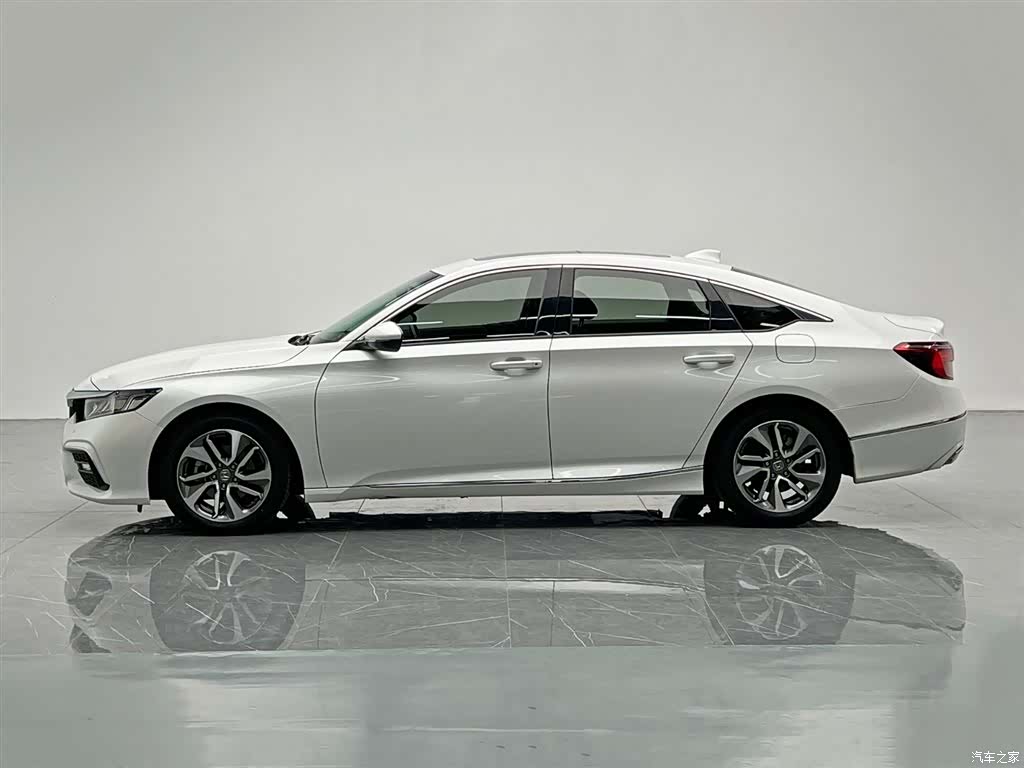 Honda Inspire, 2019 3