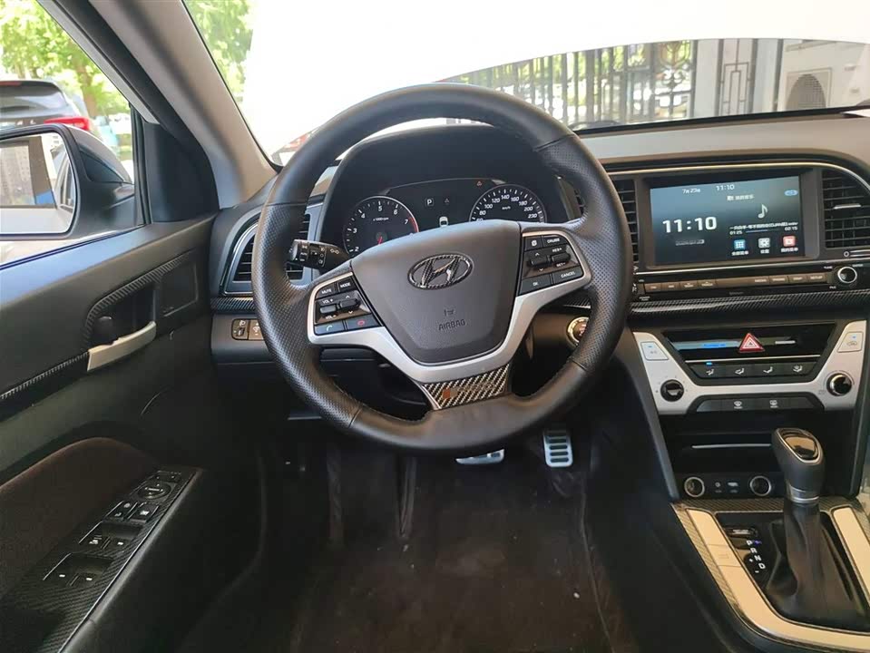 Hyundai Lead