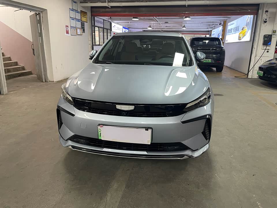 Geely Emgrand L HiP Geely Emgrand L HiP