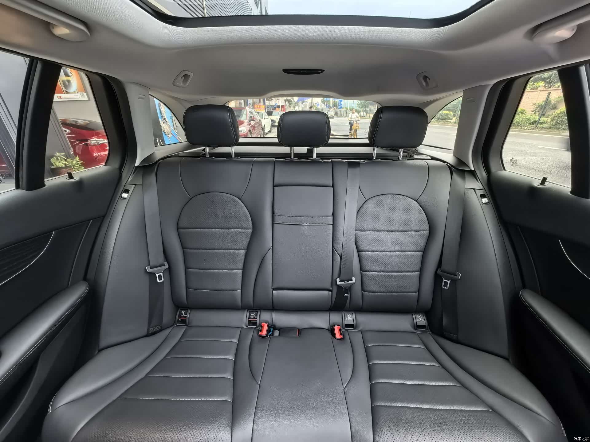 Mercedes-Benz C-Class, 2018 21