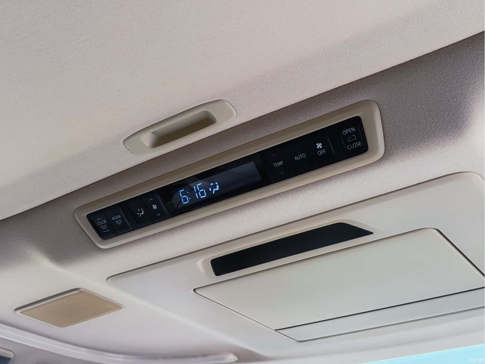 Toyota Alphard, 2019 14