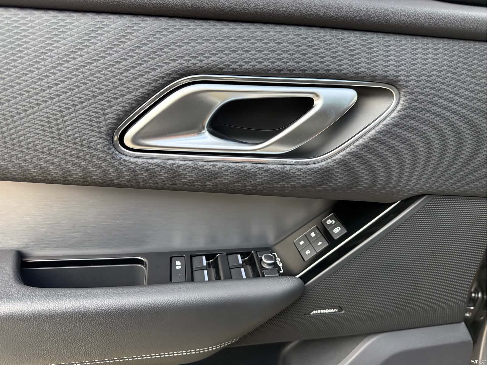 Land Rover Range Rover, 2019 18