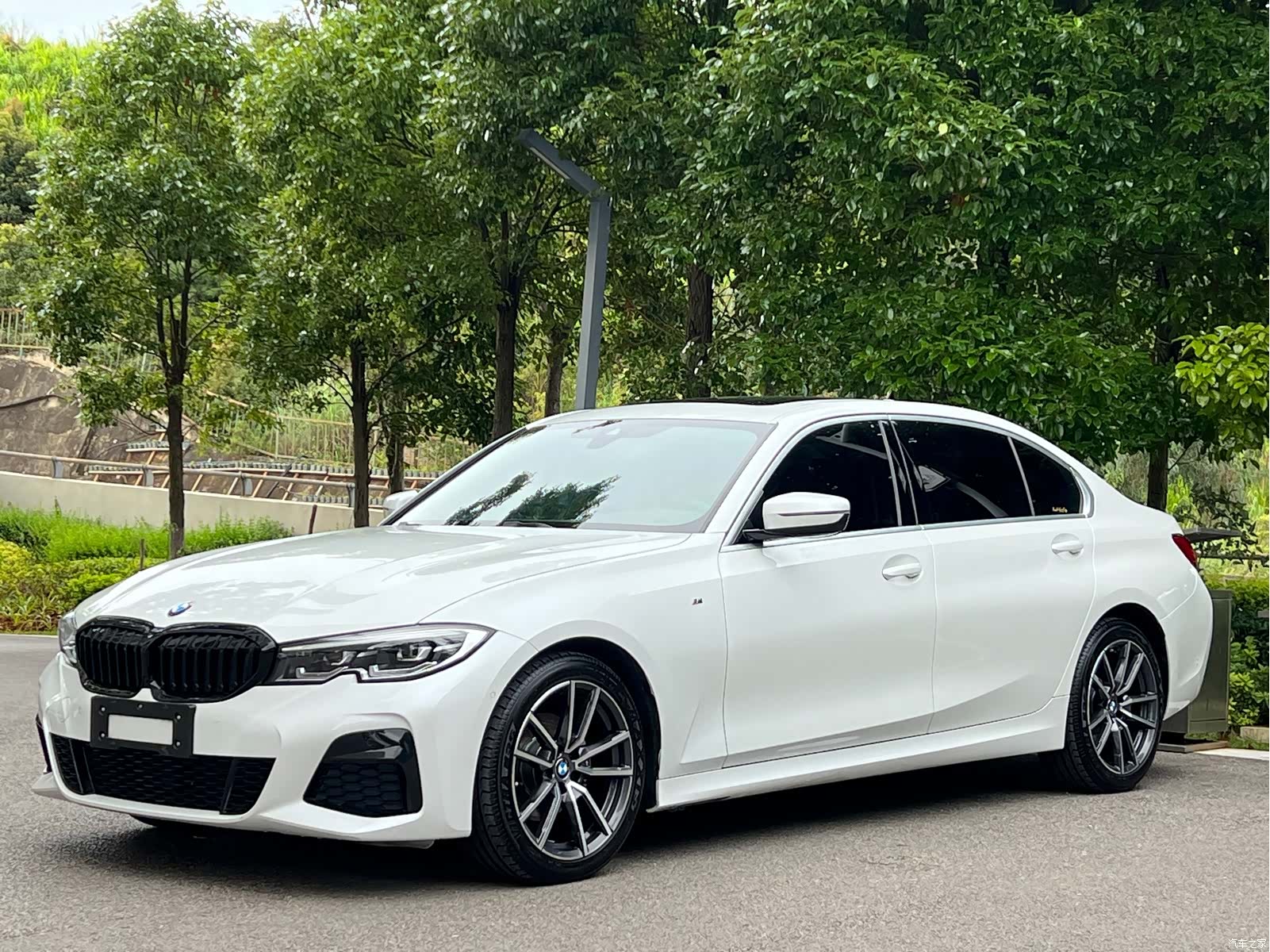 BMW 3 Series, 2020 1