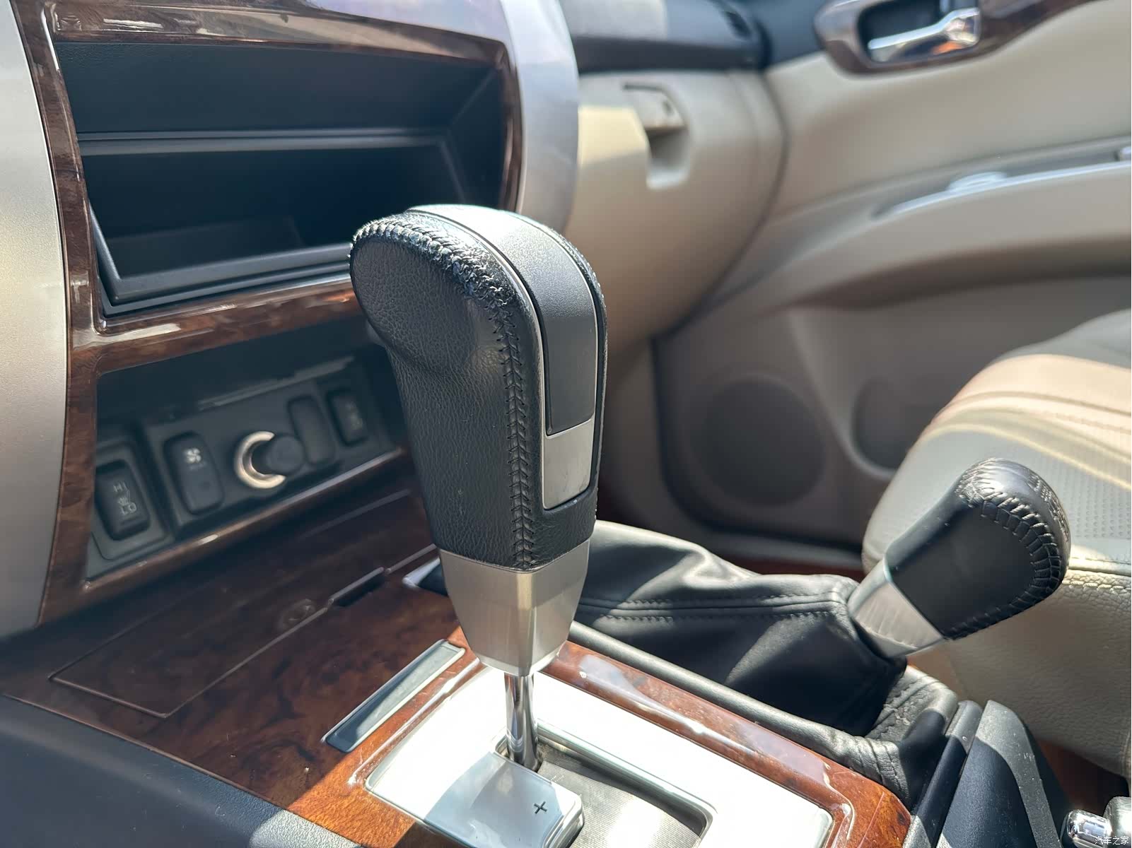 Mitsubishi Pajero, 2017 4