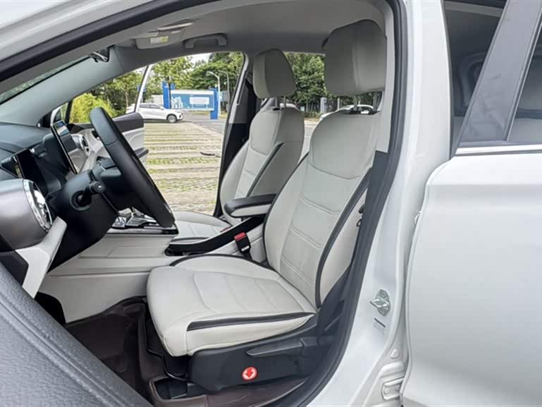 BYD Yuan Pro BYD Yuan Pro