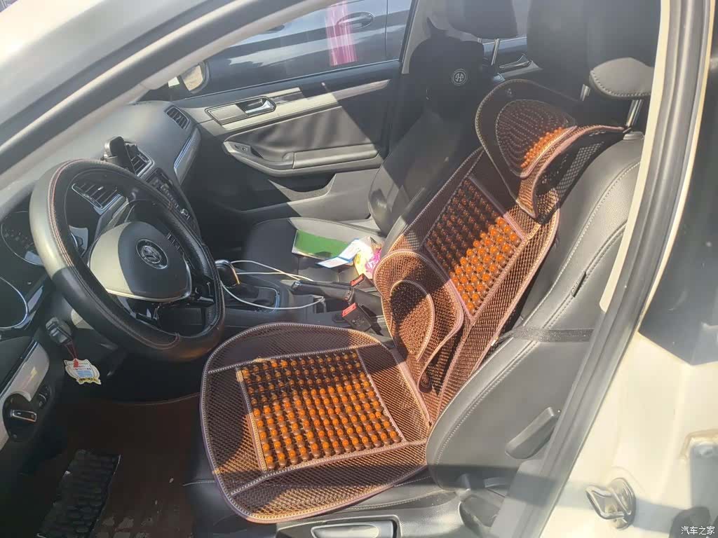 Volkswagen Sagitar, 2016 8