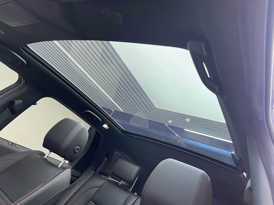 Land Rover Discover sports