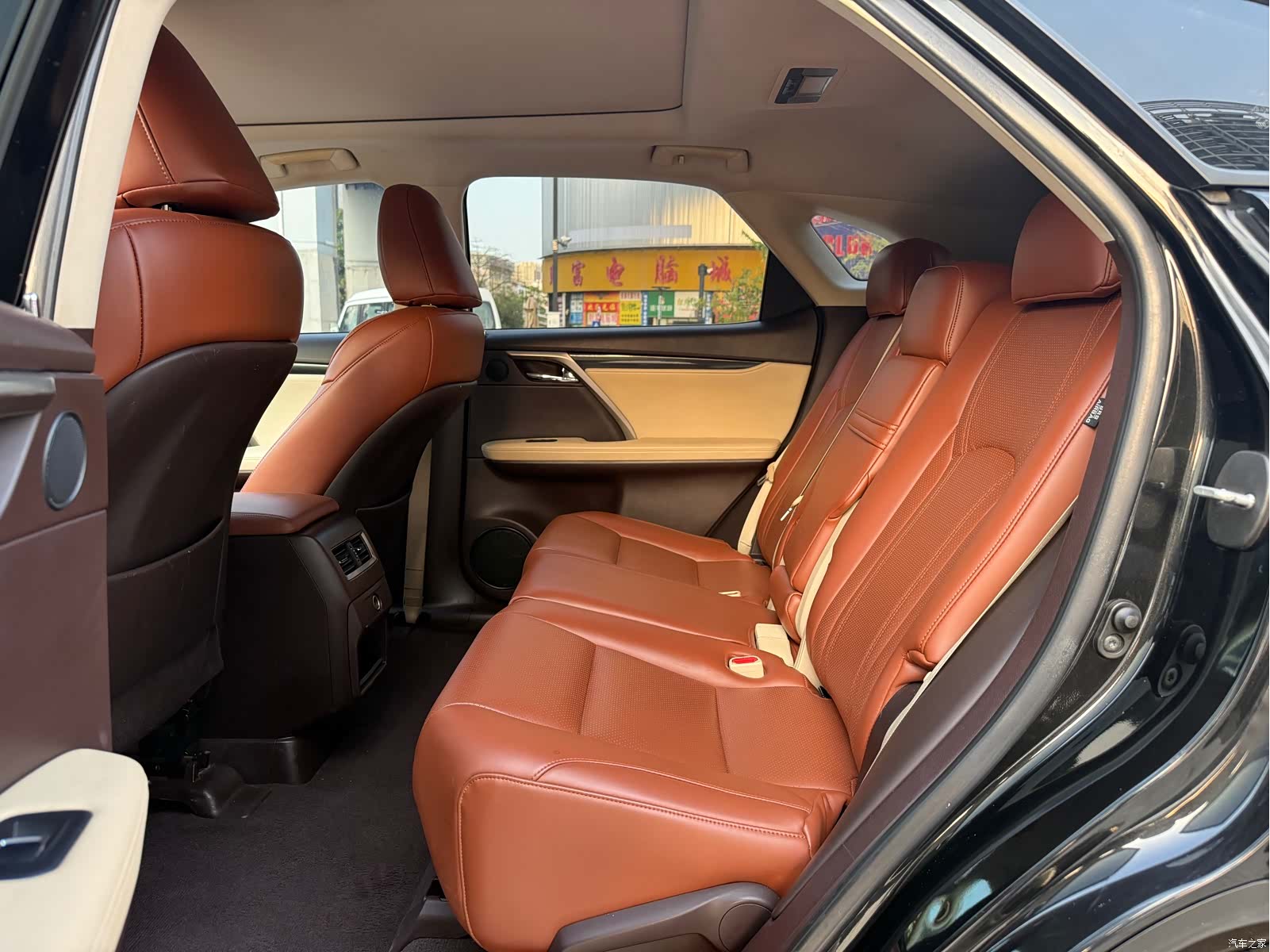 Lexus RX, 2015 10