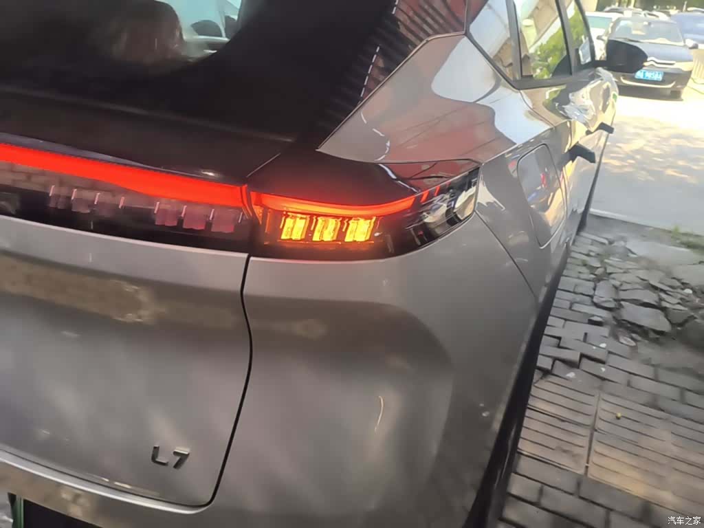 DongFeng L7, 2026 8