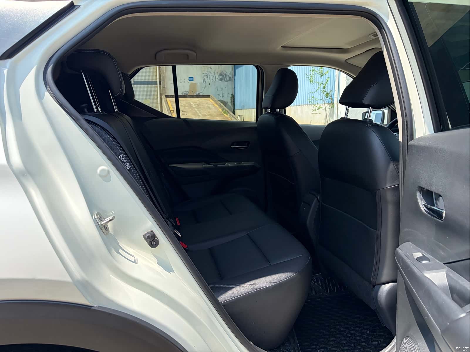 Nissan Kicks, 2022 10