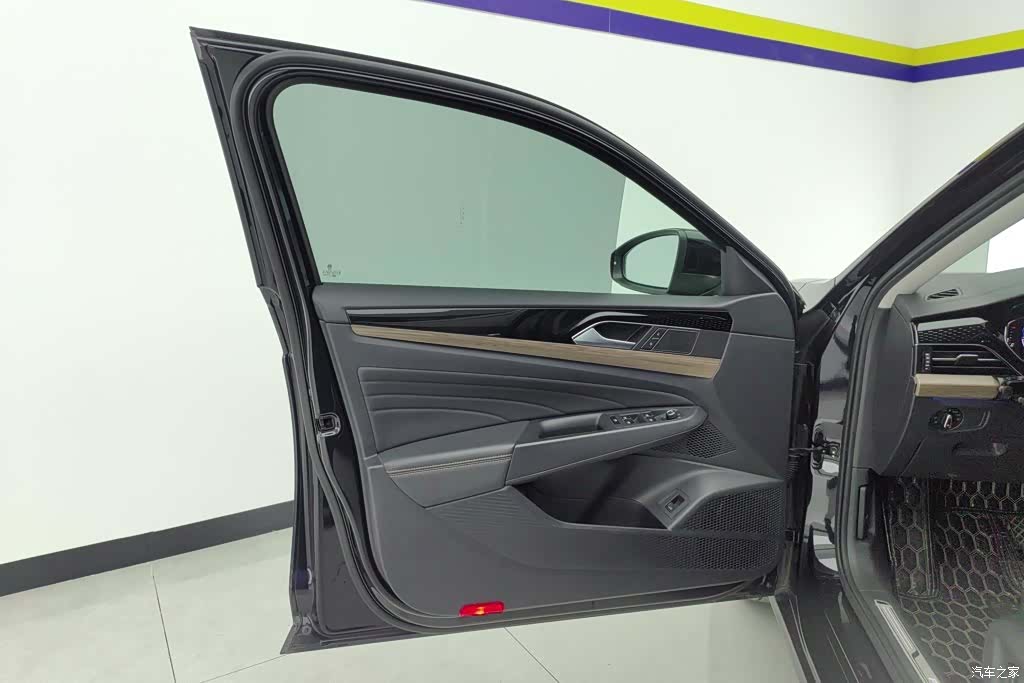 Volkswagen Passat, 2020 7