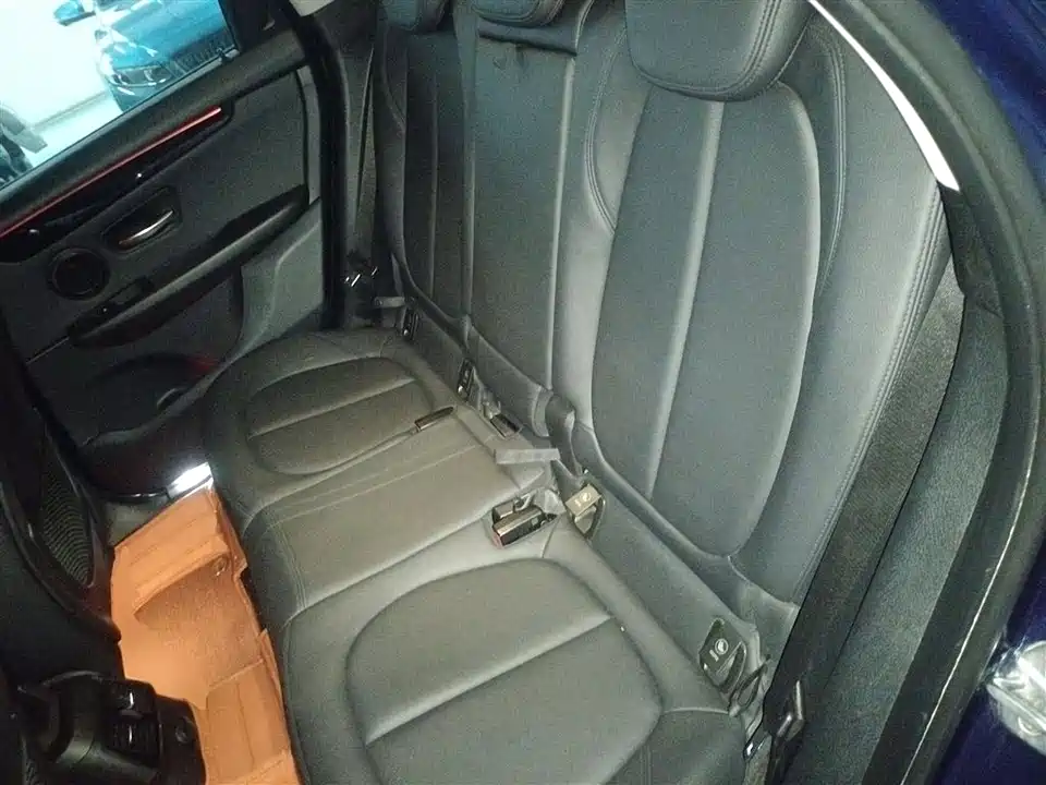 BMW 2 series station wagon