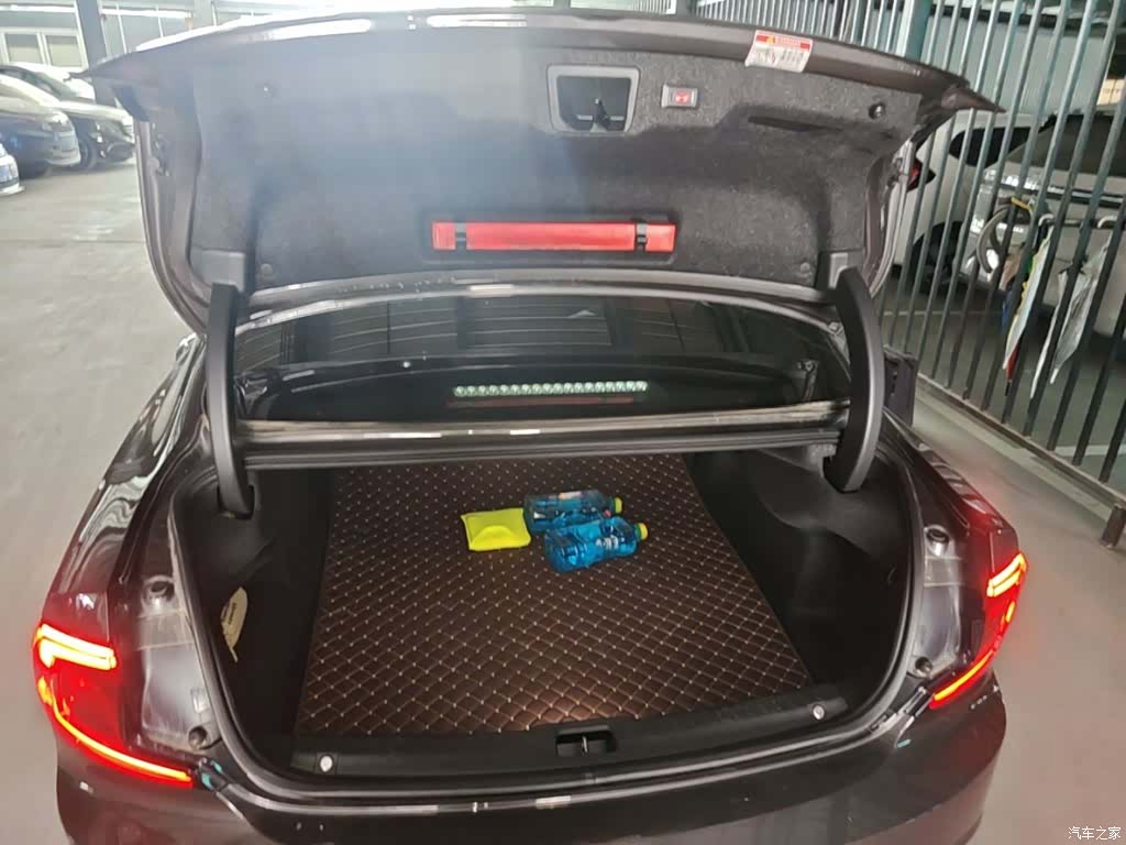 Volvo S90, 2021 19