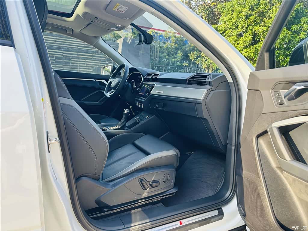 Audi Q3, 2023 12